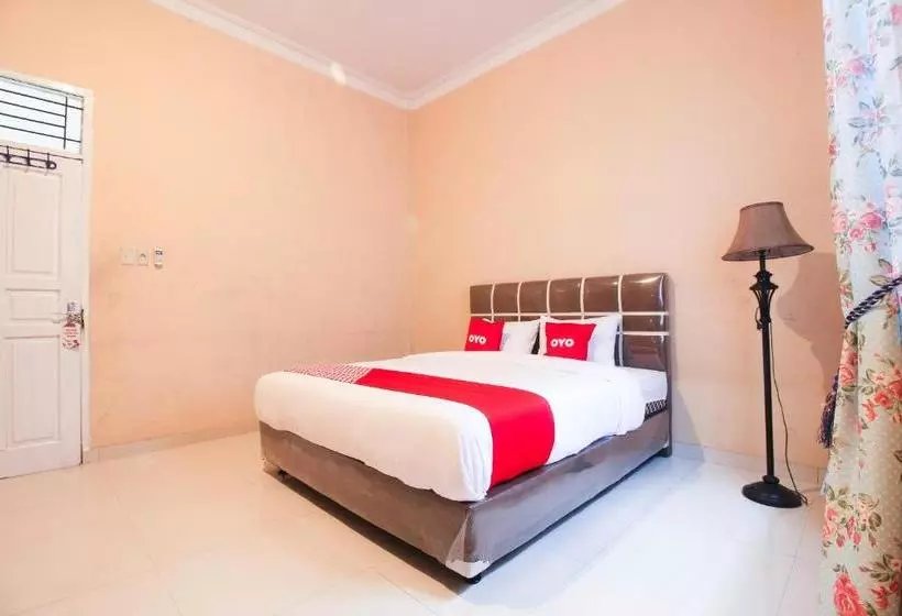 ホテル Oyo 2138 Tiaz Residence