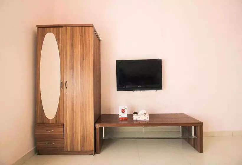 ホテル Oyo 2138 Tiaz Residence