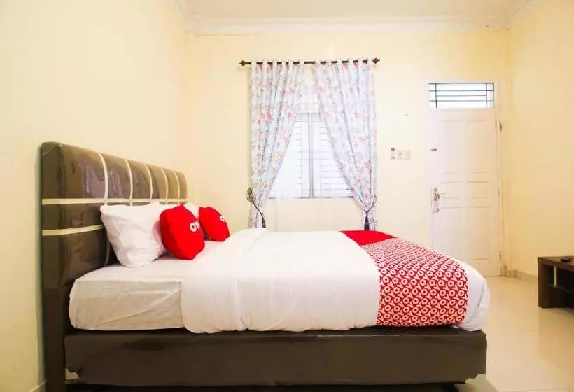 ホテル Oyo 2138 Tiaz Residence