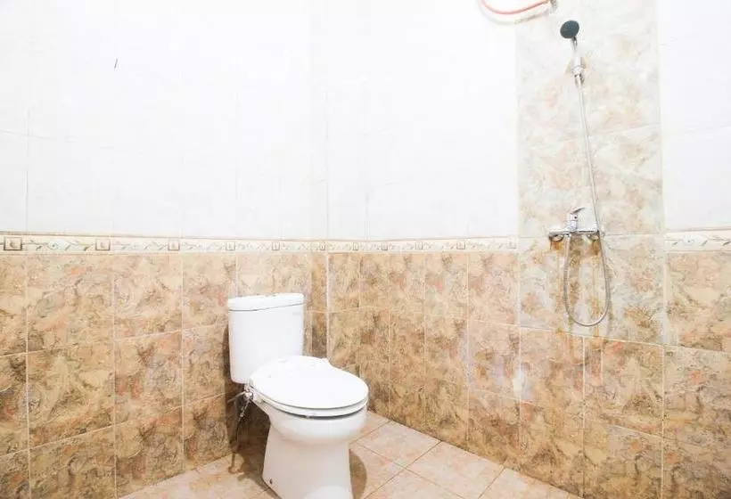 ホテル Oyo 2138 Tiaz Residence