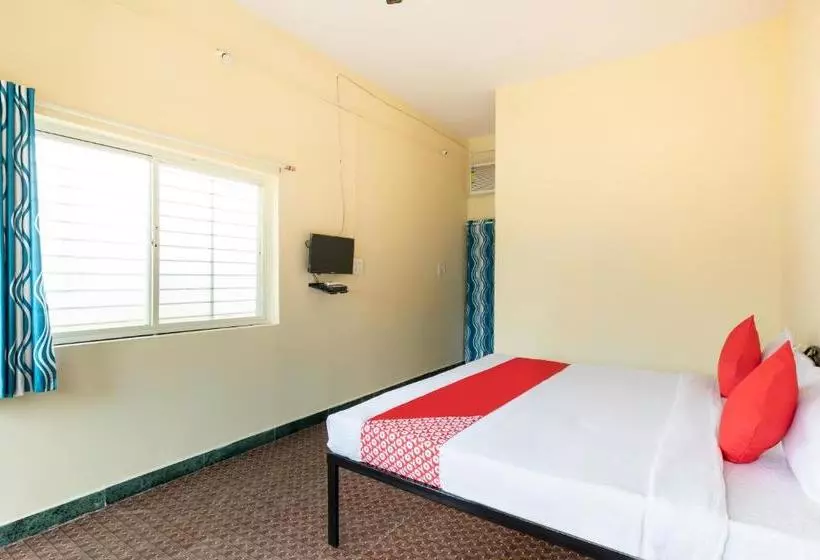 Hotelli Oyo 63077 Sarah Homestay