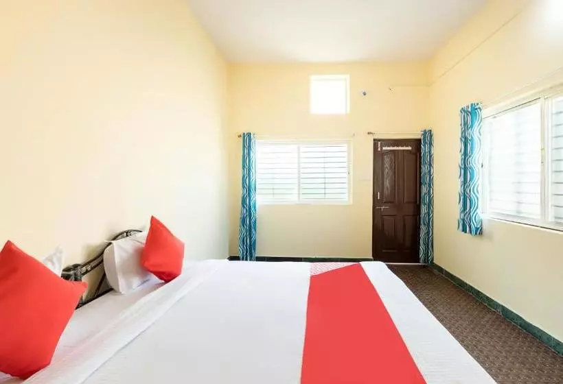 Hotelli Oyo 63077 Sarah Homestay