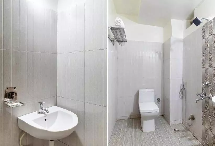 Hotelli Oyo 63077 Sarah Homestay