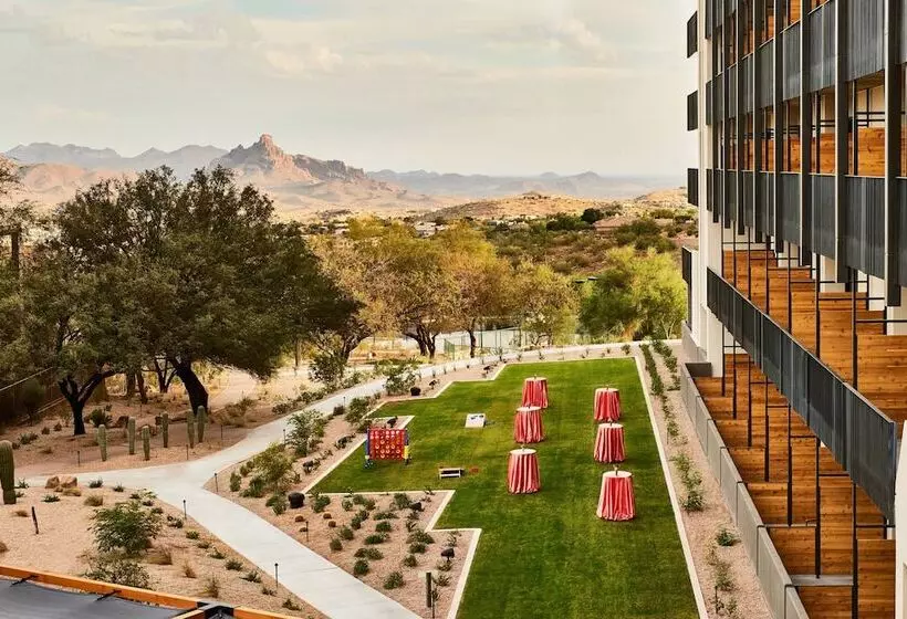 Отель Adero Scottsdale Resort, Autograph Collection
