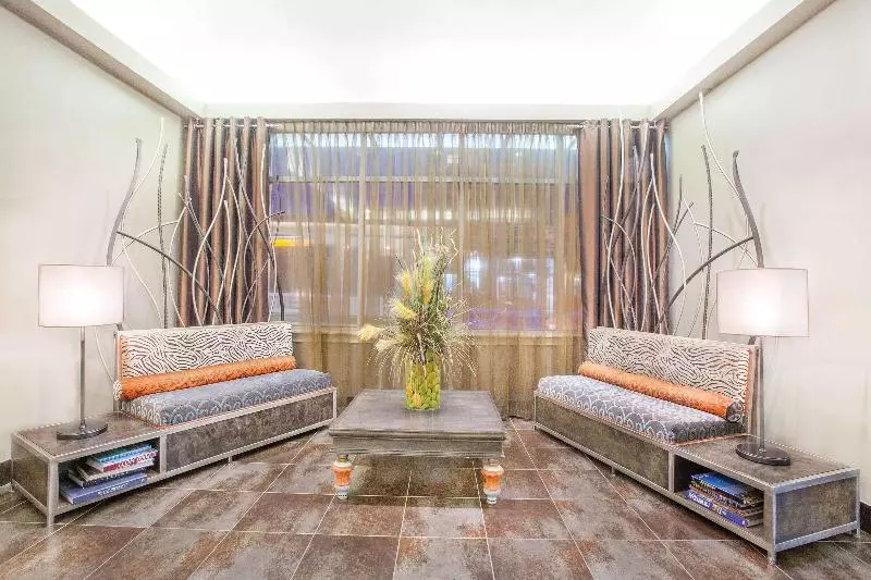 Отель Howard Johnson By Wyndham Atlantic City