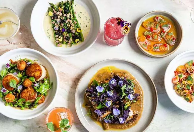 Отель La Jolla Curio Collection By Hilton