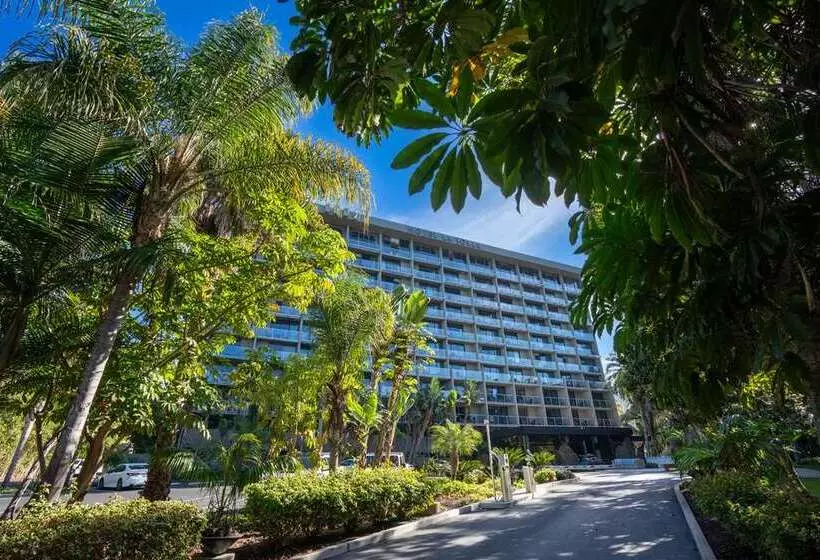 Отель La Jolla Curio Collection By Hilton