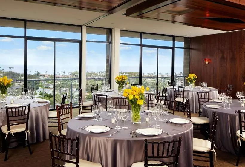 Hotelli La Jolla Curio Collection By Hilton