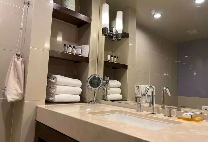 Hotelli La Jolla Curio Collection By Hilton