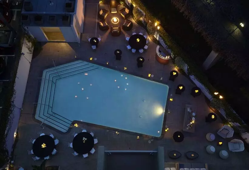 Hotelli La Jolla Curio Collection By Hilton