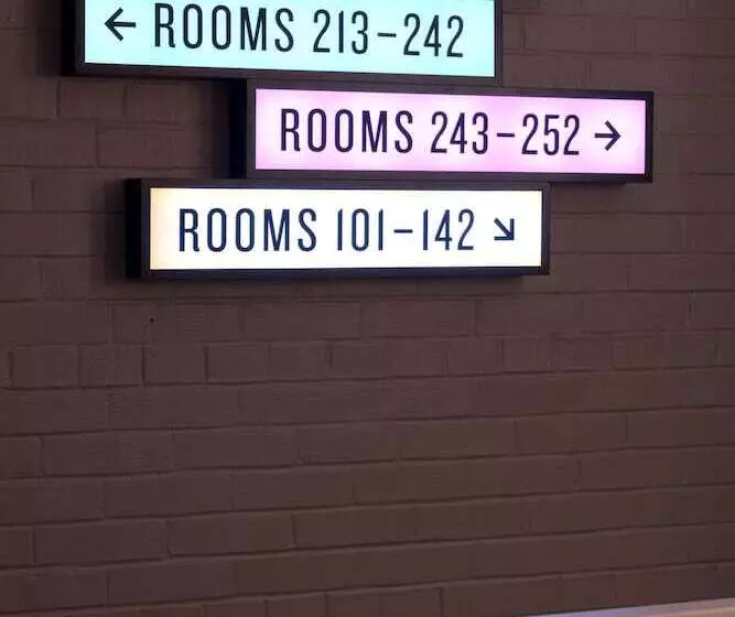 בית מלון כפרי The Verb