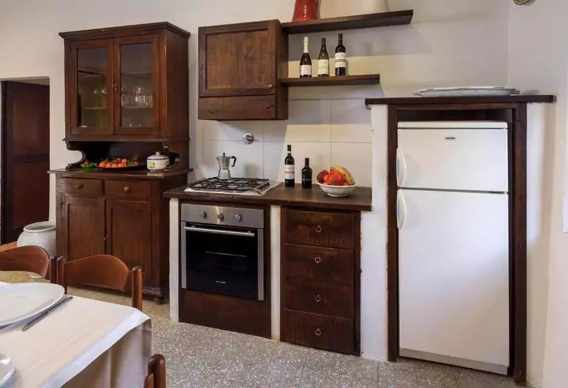 ホテル Borgo Cortinova Marrocco