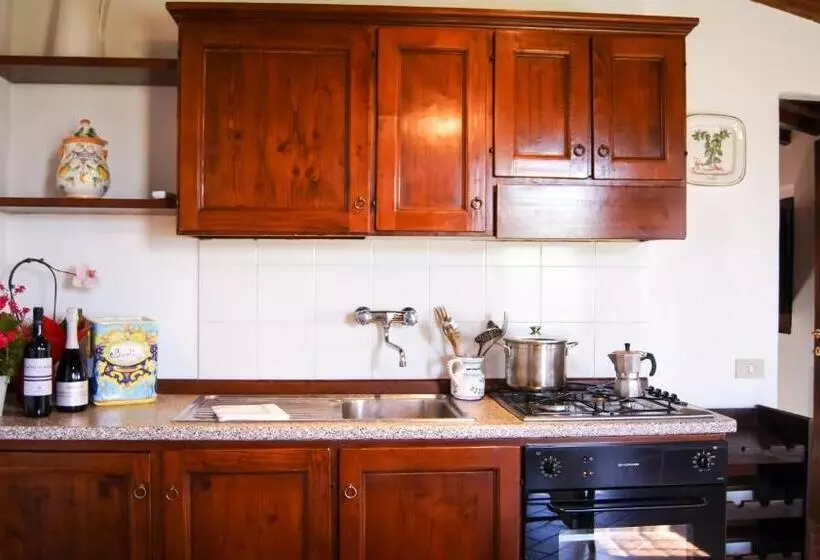 ホテル Borgo Cortinova Marrocco