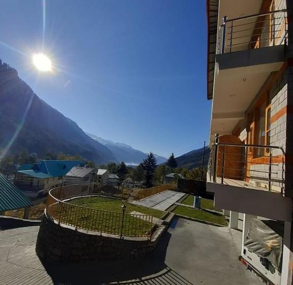 בית מלון כפרי Nehru Kund Heights By Jitainn