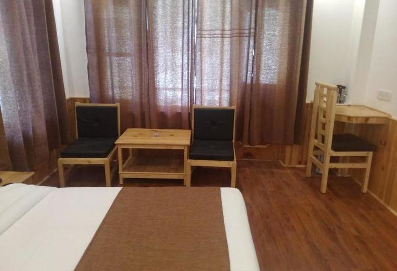 בית מלון כפרי Nehru Kund Heights By Jitainn