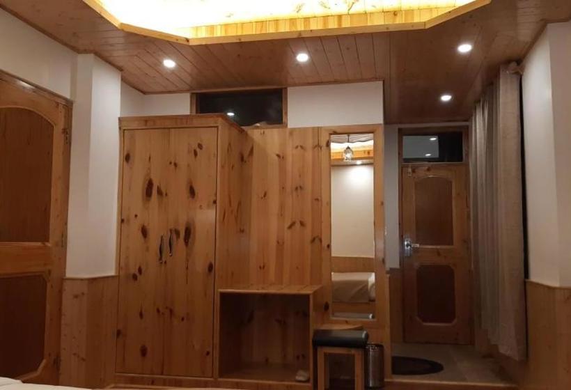 בית מלון כפרי Nehru Kund Heights By Jitainn