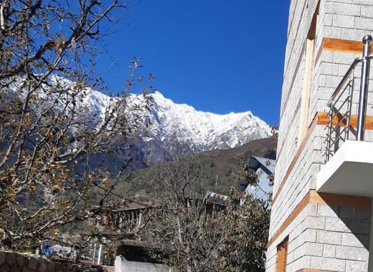 בית מלון כפרי Nehru Kund Heights By Jitainn