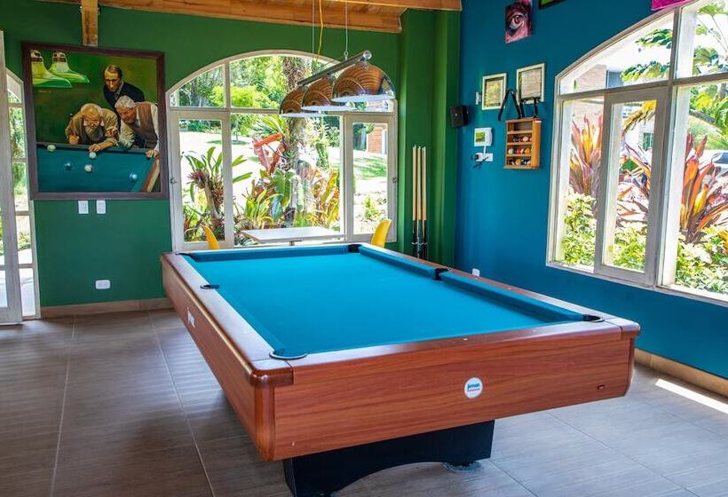 Hevilat Hotel Paraiso De Oriente