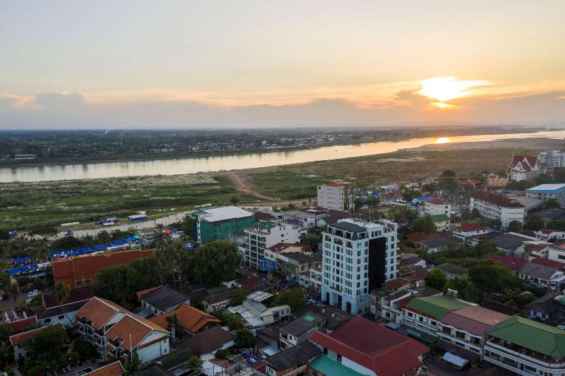Surestay Hotel By Best Western Vientiane