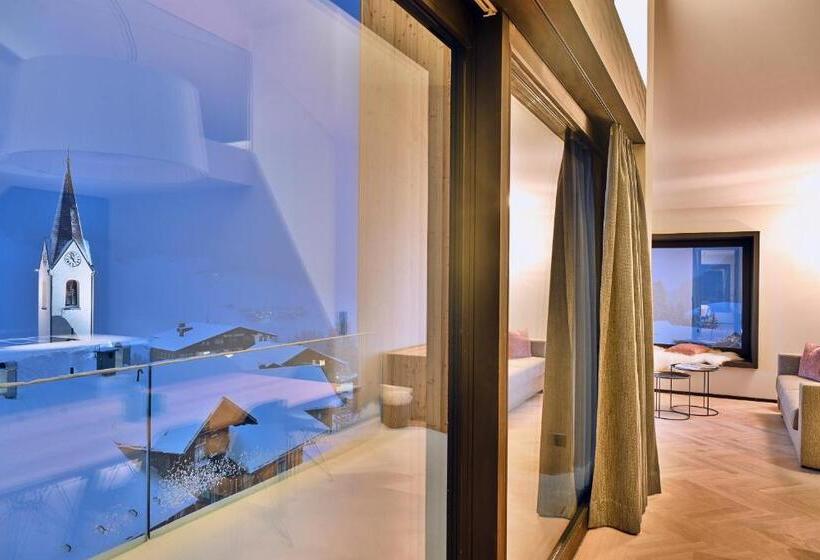 هتل Warth52 W52 Apartments