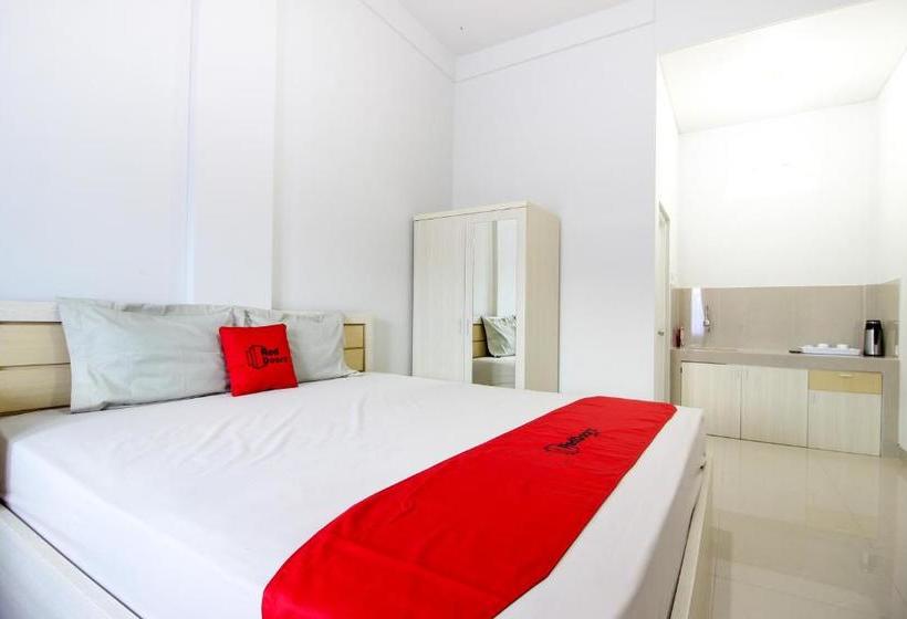 بنسيون Griya Izzara Guest House Syariah