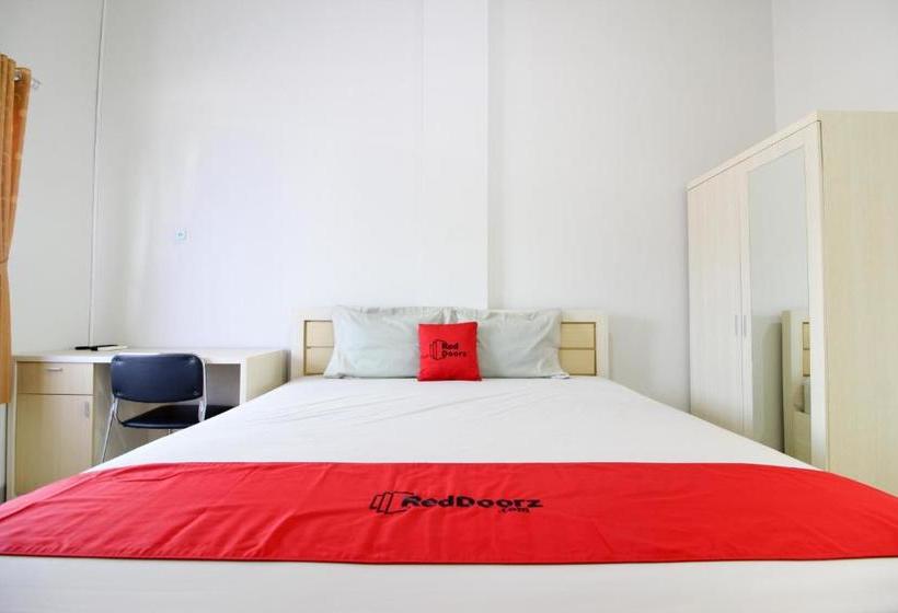 بنسيون Griya Izzara Guest House Syariah