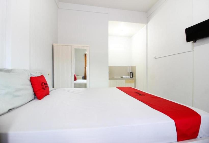 بنسيون Griya Izzara Guest House Syariah