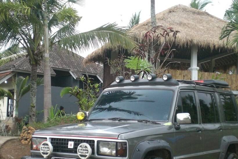 ホテル Domisili Ijen Cliff By Fays Hospitality