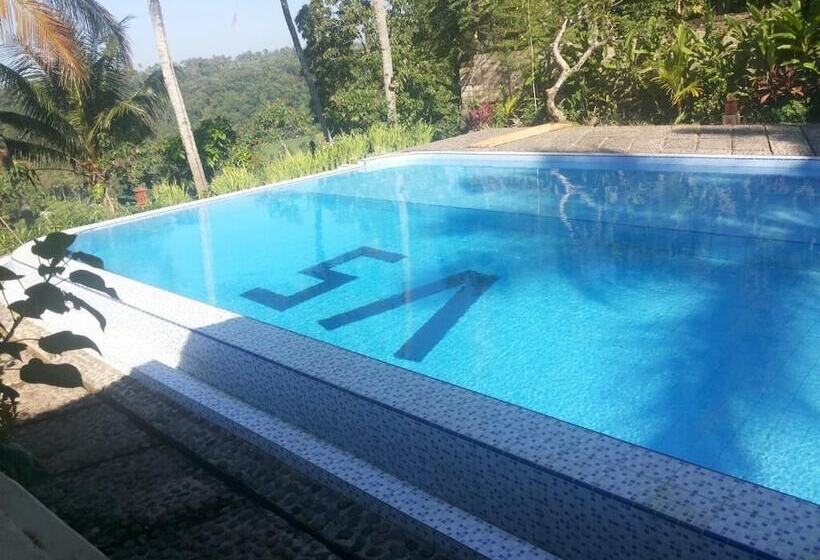 ホテル Domisili Ijen Cliff By Fays Hospitality