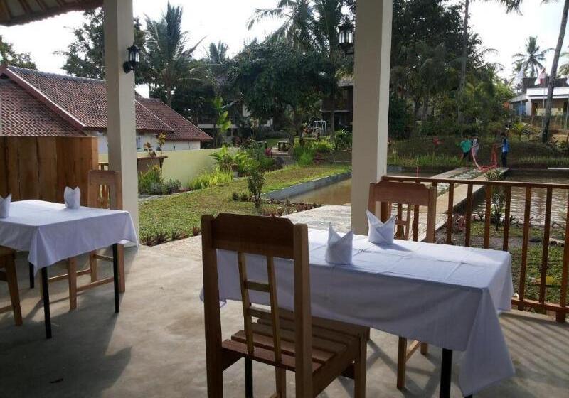 ホテル Domisili Ijen Cliff By Fays Hospitality