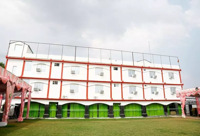 Hotelli Prema Kunj Resort By Oyo Rooms