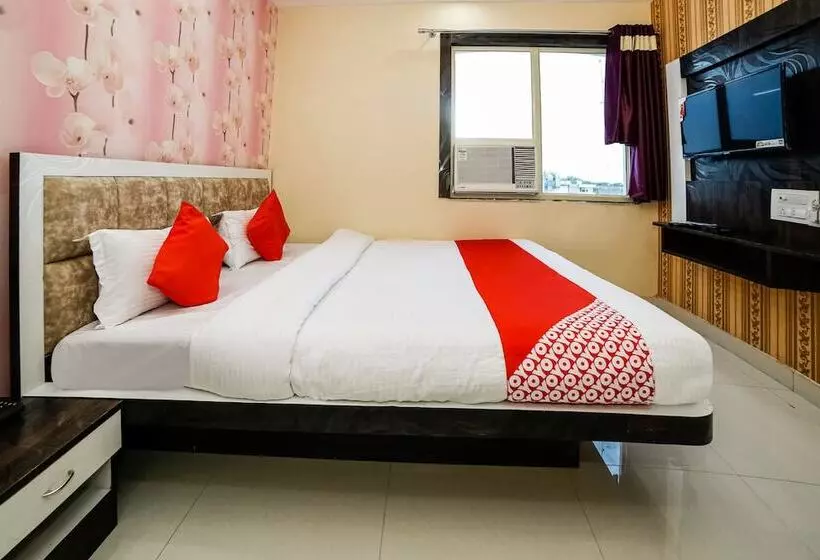 Hotelli Prema Kunj Resort By Oyo Rooms