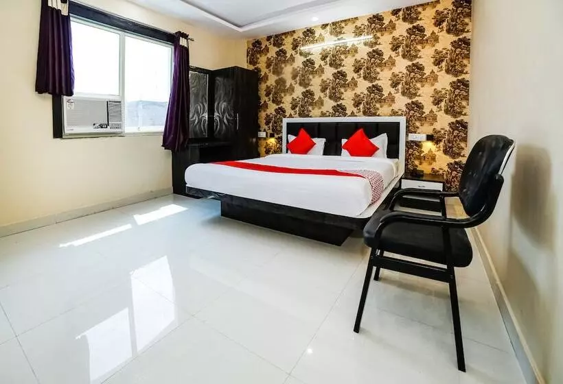 Hotelli Prema Kunj Resort By Oyo Rooms