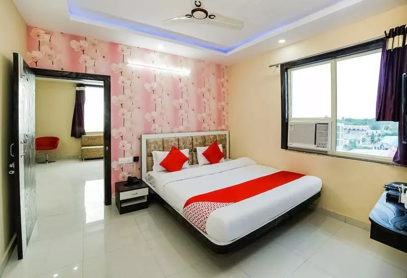 Hotelli Prema Kunj Resort By Oyo Rooms