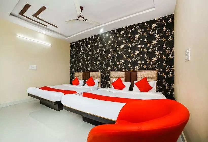 Hotelli Prema Kunj Resort By Oyo Rooms