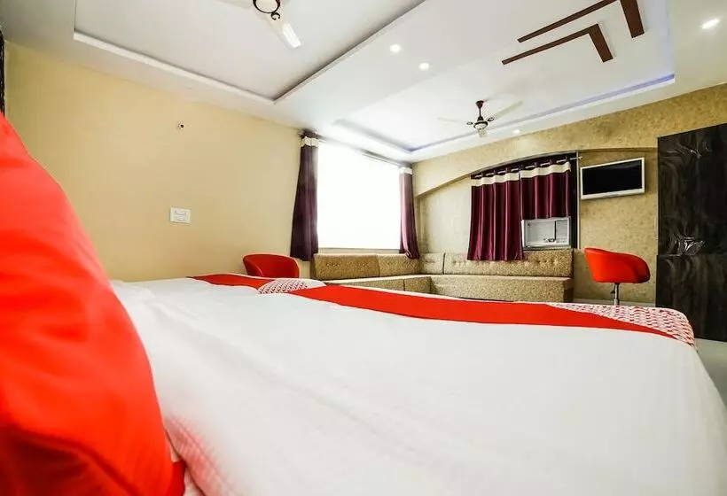 Hotelli Prema Kunj Resort By Oyo Rooms