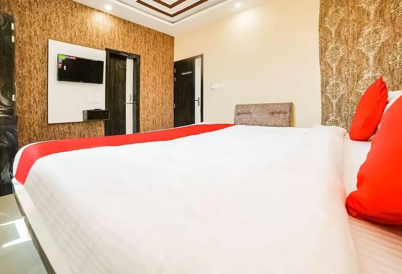 Hotelli Prema Kunj Resort By Oyo Rooms