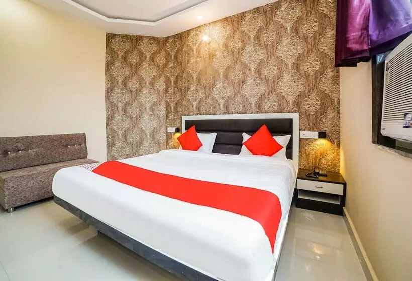 Hotelli Prema Kunj Resort By Oyo Rooms