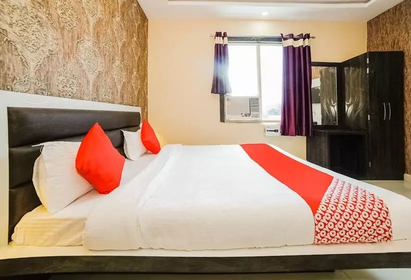 Hotelli Prema Kunj Resort By Oyo Rooms