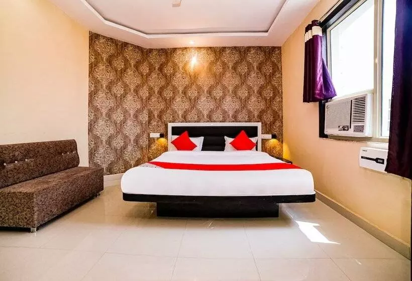 Hotelli Prema Kunj Resort By Oyo Rooms