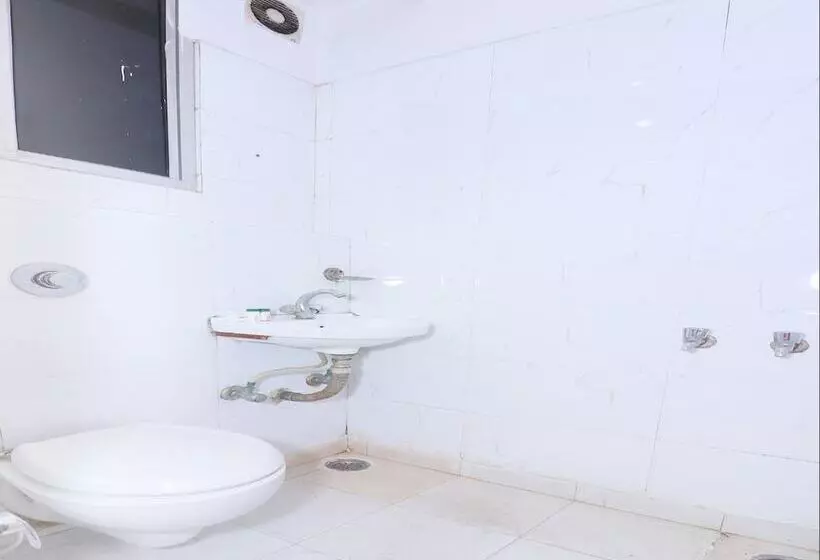 هتل The Great By Oyo Rooms