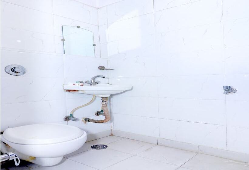 Hotel The Great By Oyo Rooms