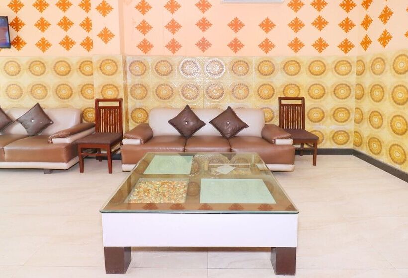 Hotel The Great By Oyo Rooms