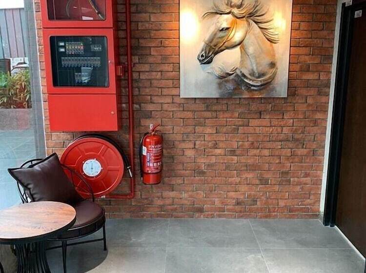 בית מלון כפרי Tlj