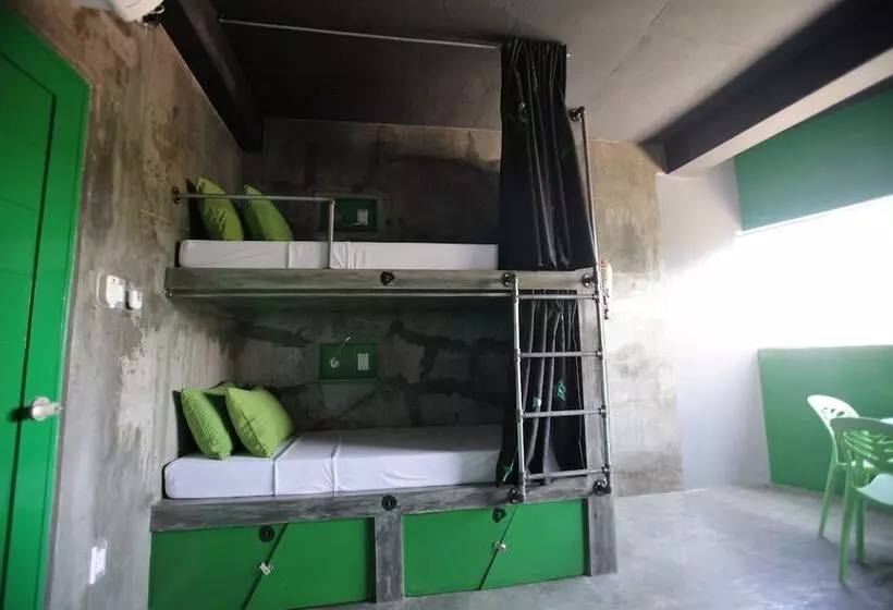 ホテル W Hostel Boracay