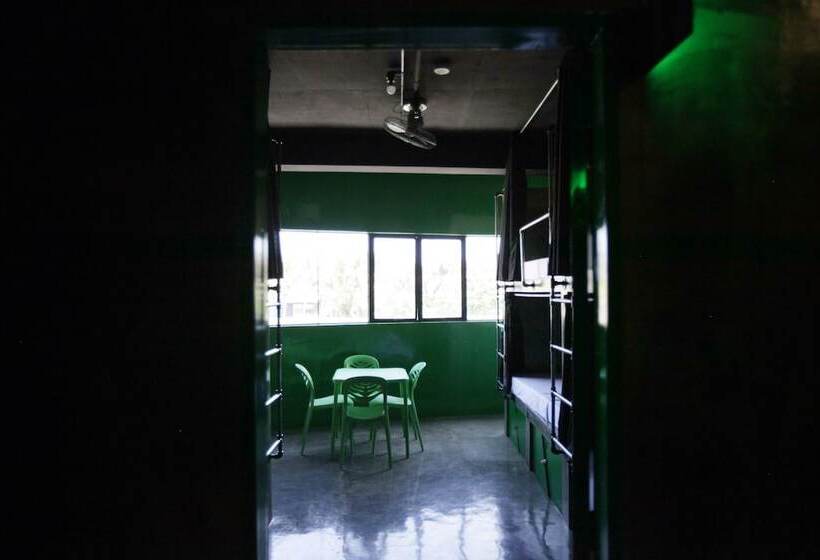 Hôtel W Hostel Boracay