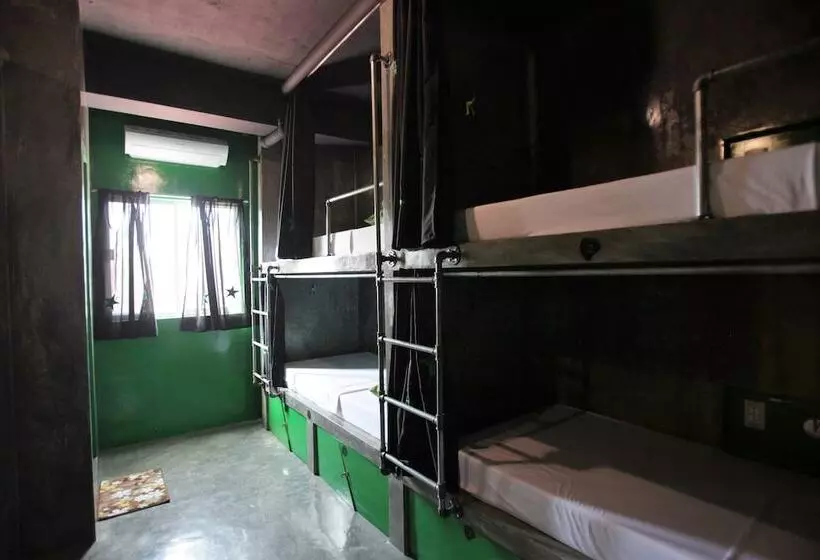 ホテル W Hostel Boracay