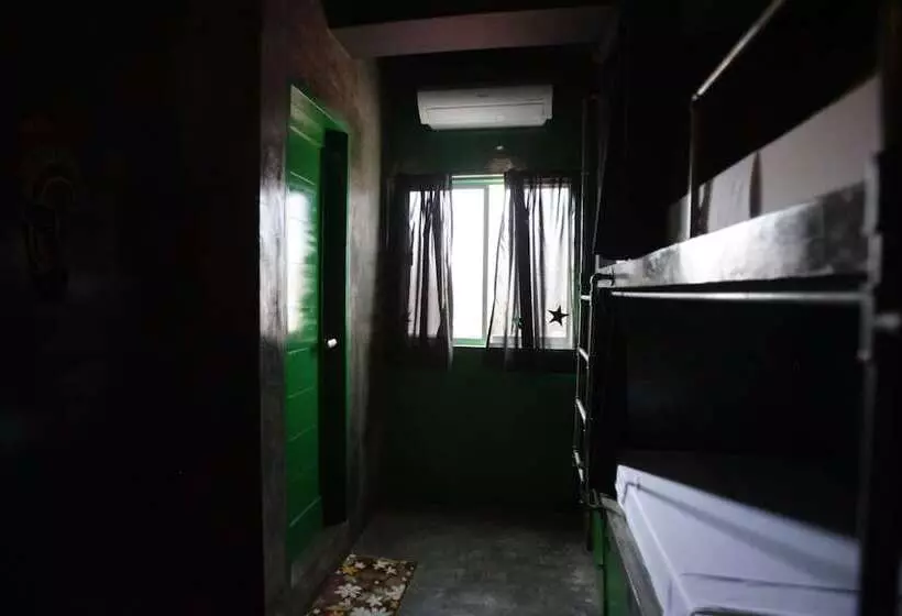 ホテル W Hostel Boracay