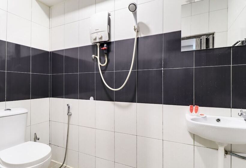 Moonnight Hotel By Oyo Rooms