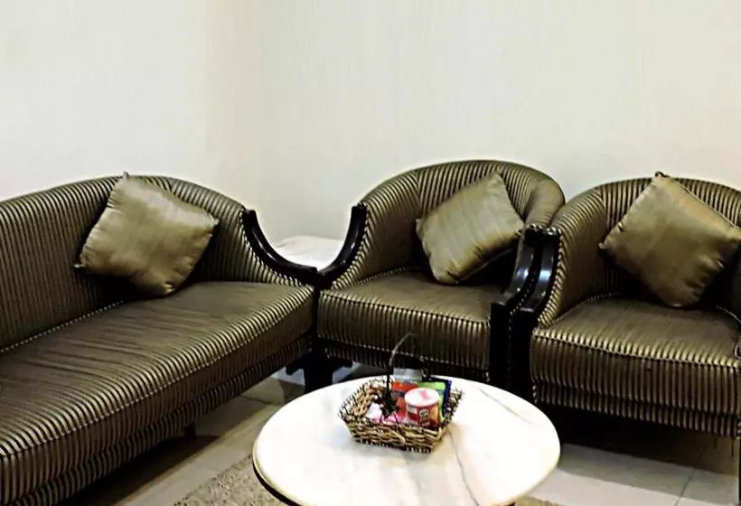 Qasr Allathqiah Furnished Apartment 4